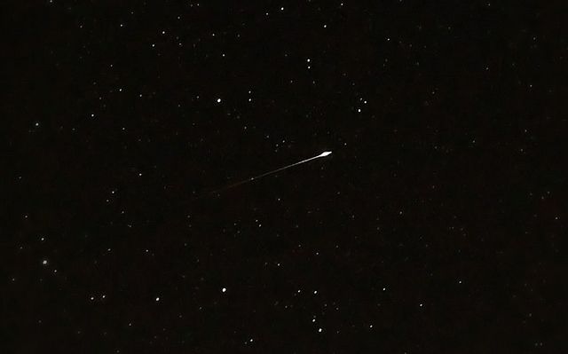 El cometa Swift-Taylor, el seu pas per Cassiopeia. Imatge de l'usuari Flickr John Flannery. Llicència d'ús CC BY SA 2.0