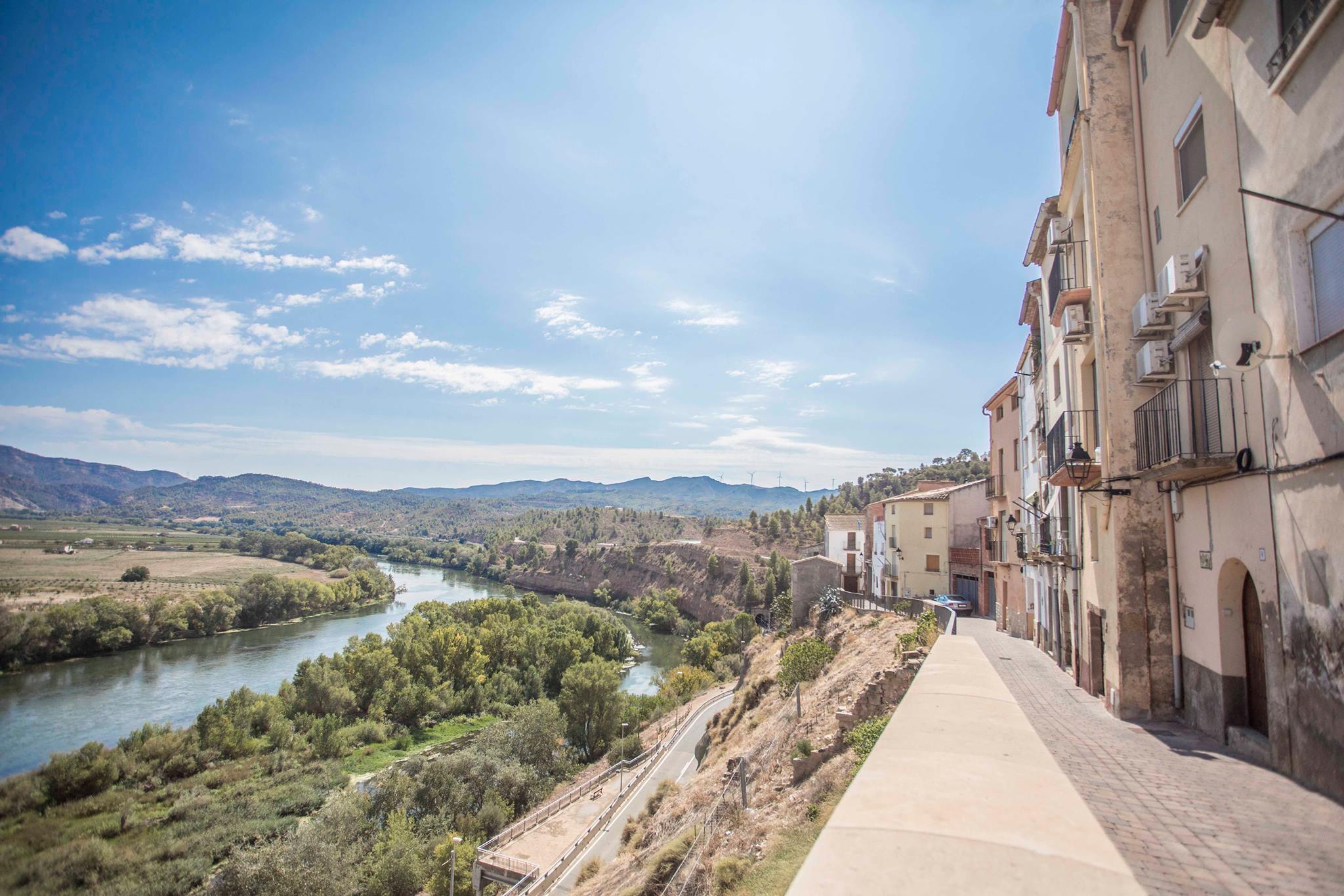 Vistes del riu Ebre des del Carrer de la Mola d'Ascó