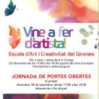 Classe oberta a l'escola d'Art i Creativitat