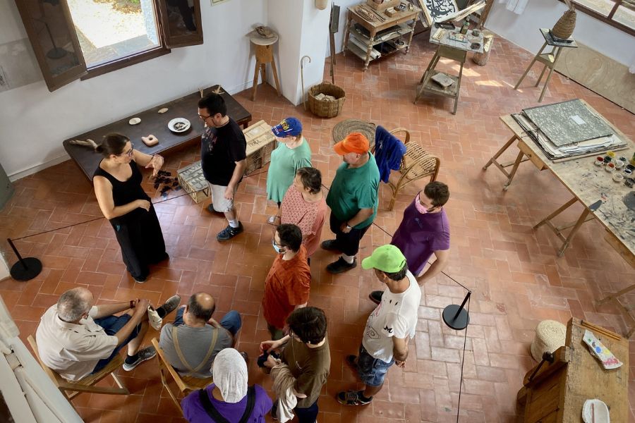 La Masia amb els 5 sentits La Masia amb els 5 sentits