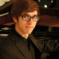 Xavier Ricarte interpreta peces de Chopin, Liszt, Brahms Xavier Ricarte interpreta peces de Chopin, Liszt, Brahms