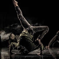 Dansa amb 'Sinestèsia', de la Cia. Iron Skulls