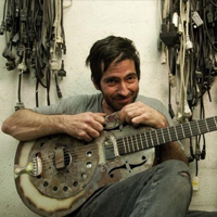 Paul Fuster presenta 'Go/Between'