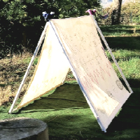 Construcció i decoració d'una cabana de lectura