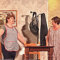 Teatre "Dues dones que ballen" de la cia. Arc de Fals Teatre "Dues dones que ballen" de la cia. Arc de Fals
