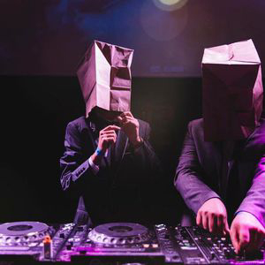 Not2ManyDjs