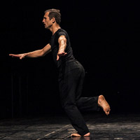 Espectacle 'A solo for Mr. Folk' de Milan Herich Espectacle 'A solo for Mr. Folk' de Milan Herich