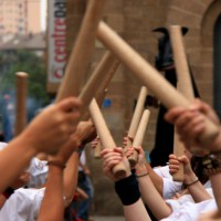 Surtdecasa Ponent, ball de bastons, bastonets, florejacs Surtdecasa Ponent, ball de bastons, bastonets, florejacs