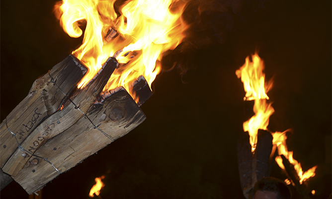 Les falles enceses, al detall