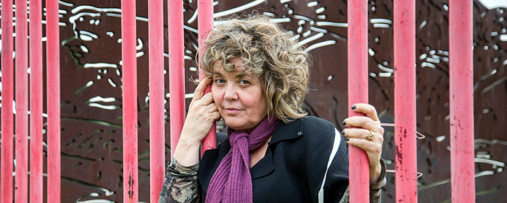 Dolors Miquel, poesia, literatura, llibre, lectura, presentació, El guant de plàstic rosa, Surtdecasa Ponent, febrer, 2017