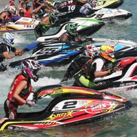Motos aquàtiques