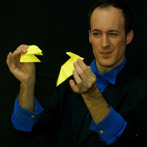 Teatre familiar 'Magikissim' - Sergi Buka Teatre familiar 'Magikissim' - Sergi Buka