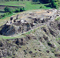El castell de València d'Àneu, al Pallars Sobirà El castell de València d'Àneu, al Pallars Sobirà