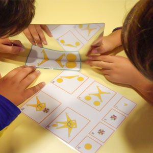 Taller 'Famílies + nombres = Emocions' al CaixaFòrum Girona Taller 'Famílies + nombres = Emocions' al CaixaFòrum Girona