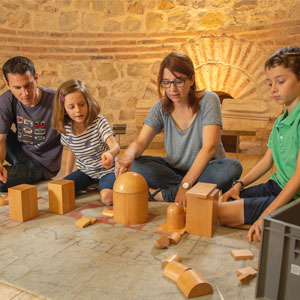 Activitat familiar ‘Al taller de Terenci Càndid!’ al Museu nacional Arqueològic de Tarragona