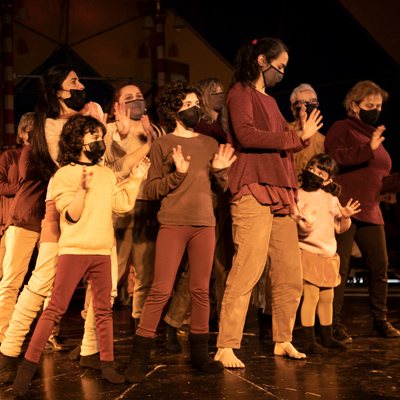 Espectacle de dansa 'El barri balla: dones' Espectacle de dansa 'El barri balla: dones'