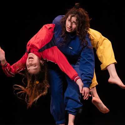 Espectacle 'Caiguda lliure per a persones amb vertigen' de la Cia Bragacadavra, 2025