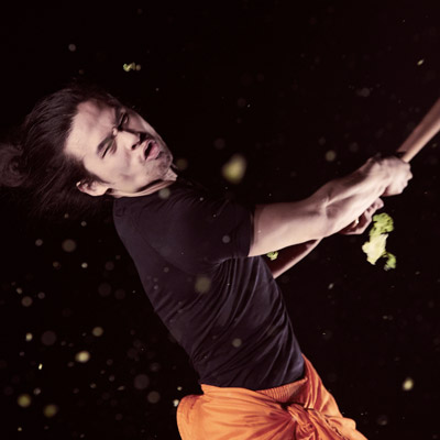 Espectacle de dansa 'Am I Bruce Lee' de Junyi Sun