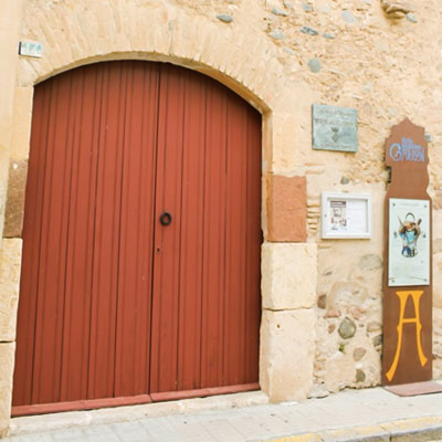 Visita guiada, Casa Pairal, Antoni Gaudí, Riudoms, 2020 Visita guiada, Casa Pairal, Antoni Gaudí, Riudoms, 2020