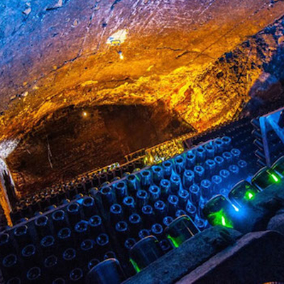 Caves Gibert - Bages Terra de vins Caves Gibert - Bages Terra de vins