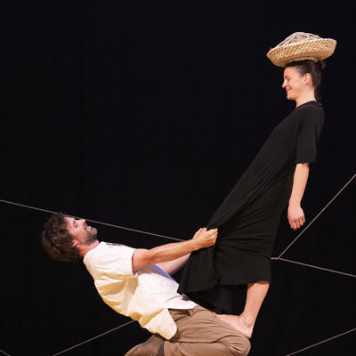 Espectacle de circ 'Espera' de la companyia eia Espectacle de circ 'Espera' de la companyia eia