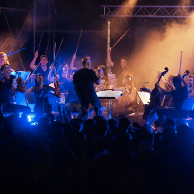 Espectacle 'Electrobacasis', de Camerata Bacasis amb DJ Arzzett i Marta Trujillo