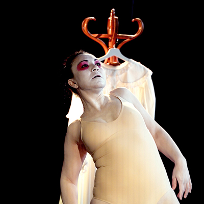 Espectacle 'Grito de mujer entre los muertos', Fuensanta López Espectacle 'Grito de mujer entre los muertos', Fuensanta López
