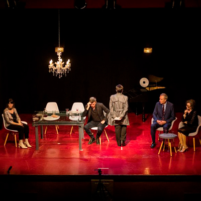 Teatre ‘La visita d’una inspectora’ - Grup de Teatre Esplais Teatre ‘La visita d’una inspectora’ - Grup de Teatre Esplais