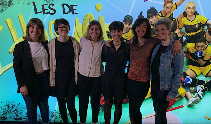 L'equip de guionistes i les coordinadores de projecte de 'Les de l'hoquei'