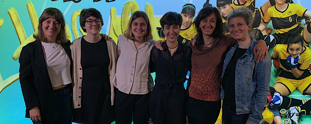 L'equip de guionistes i les coordinadores de projecte de 'Les de l'hoquei'