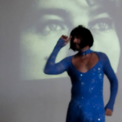 Espectacle 'Ma mare i la invasió total', de Saixa Deníssova amb Aleksei Iúdnikov Espectacle 'Ma mare i la invasió total', de Saixa Deníssova amb Aleksei Iúdnikov