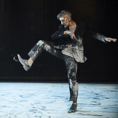 Espectacle de dansa 'The Mountain, the Truth & the Paradise' de Pep Ramis Espectacle de dansa 'The Mountain, the Truth & the Paradise' de Pep Ramis