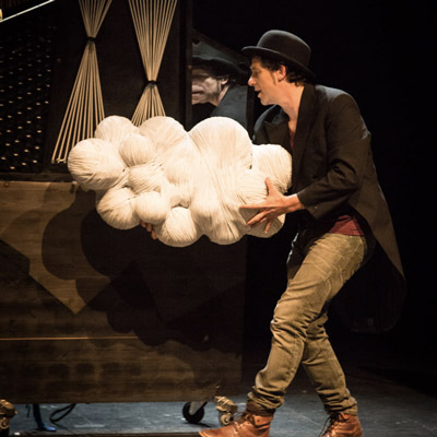 Espectacle familiar 'Núvols amb nadons' de La petita malumaluga