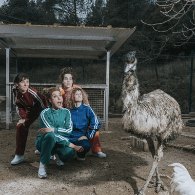 Espectacle familiar 'Els ocells ho fan, les balenes i les puces també', de la Companyia Obskené Espectacle familiar 'Els ocells ho fan, les balenes i les puces també', de la Companyia Obskené