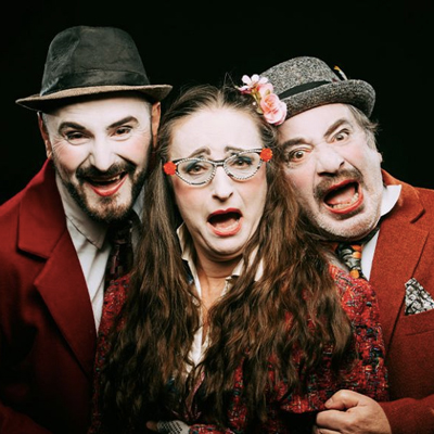 Teatre 'Pensem. (Pausa). A la merda!'