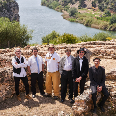 Quico el Célio, el Noi i el Mut de Ferreries al Castellot de la Roca Roja - Benifallet Quico el Célio, el Noi i el Mut de Ferreries al Castellot de la Roca Roja - Benifallet