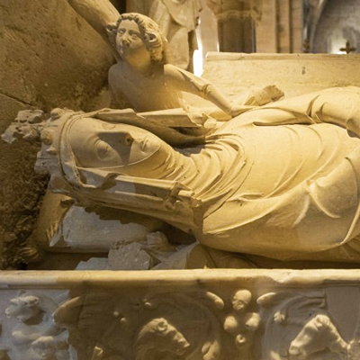 Visita guiada 'Dones. Mares i abadesses', Reial Monestir de Santes Creus, Aiguamúrcia, 2023 Visita guiada 'Dones. Mares i abadesses', Reial Monestir de Santes Creus, Aiguamúrcia, 2023