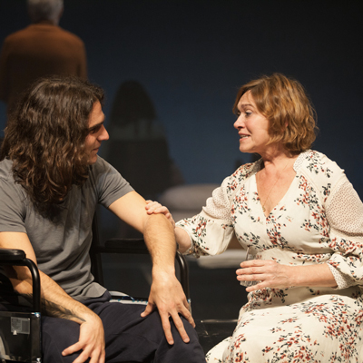 Teatre 'Mi hijo solo camina un poco más lento' de Tanttaka Teatroa Teatre 'Mi hijo solo camina un poco más lento' de Tanttaka Teatroa