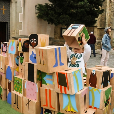 Instal·lació 'Lilliput, Jocs de fades', de Tombs Creatius Instal·lació 'Lilliput, Jocs de fades', de Tombs Creatius