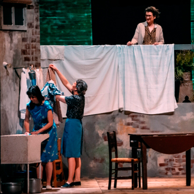 Teatre ‘Una vella, coneguda olor’ - Josep Maria Benet i Jornet Teatre ‘Una vella, coneguda olor’ - Josep Maria Benet i Jornet