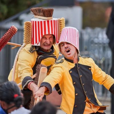 Espectacle de circ 'Absurd', Absurd, Circ Vermut