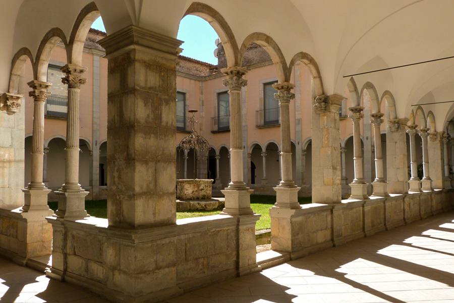 Monestir de Sant Esteve Monestir de Sant Esteve