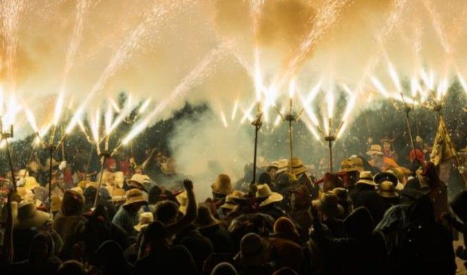 Aquelarre, 2016, Cervera, Segarra, màgia, bruixes, tradició, música, foc, petards, concerts, aire lliure, places, carrer, popular, pagà, Surtdecasa Ponent, agost, estiu, espectacle Aquelarre, 2016, Cervera, Segarra, màgia, bruixes, tradició, música, foc, petards, concerts, aire lliure, places, carrer, popular, pagà, Surtdecasa Ponent, agost, estiu, espectacle