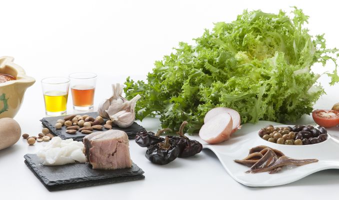 Els ingredients per fer el xató