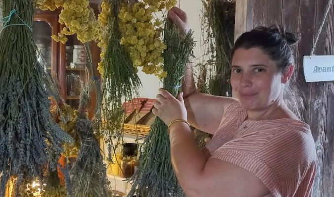 Esther Girabet d'Avantva Esther Girabet d'Avantva