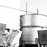 Exposició: 'Off Torraspapel. No al tancament'