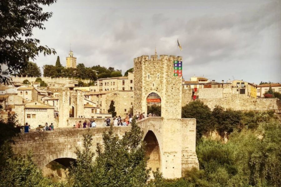 Besalú Besalú