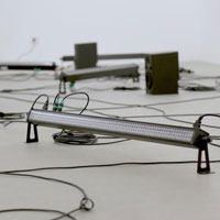 Instal·lació audio-lumínica 'A Trap for your Attention' de Gábor Lázár