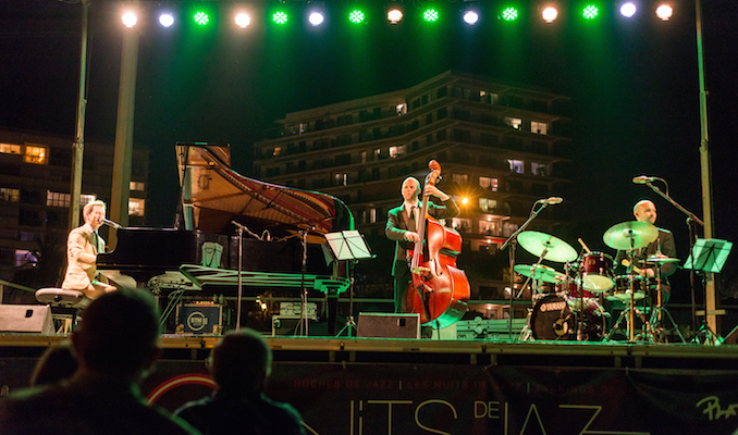 10 Nits De Jazz Al Cavall Bernat De La Platja Gran De Platja D Aro