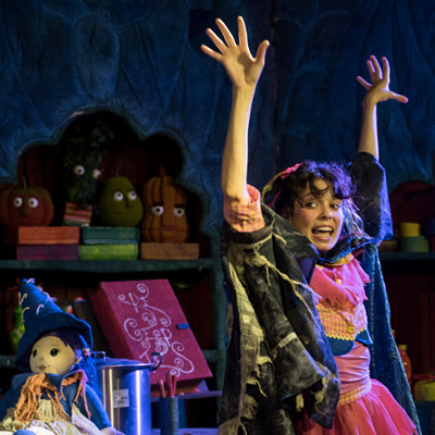 Teatre familiar 'Tina, la Bruixa Fina' de la companyia Fornal d'Espectacles